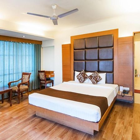 Hotel Seven Heaven Нашик Екстер'єр фото