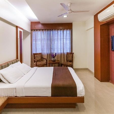 Hotel Seven Heaven Нашик Екстер'єр фото
