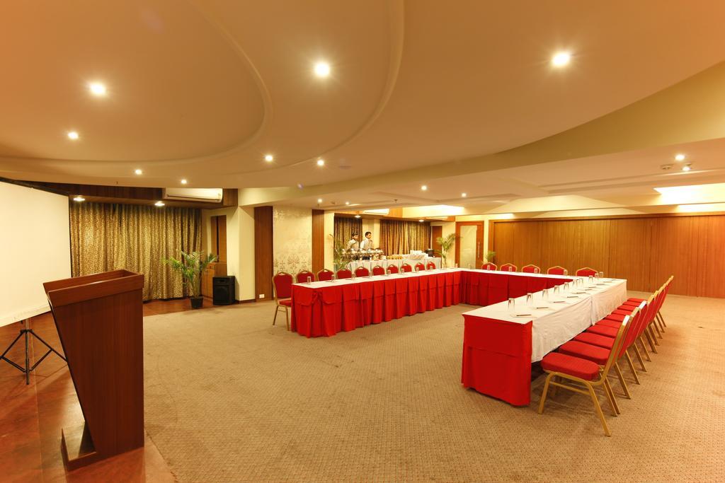 Hotel Seven Heaven Нашик Екстер'єр фото
