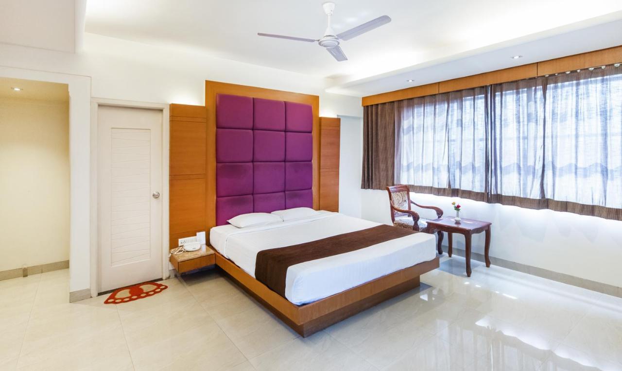 Hotel Seven Heaven Нашик Екстер'єр фото