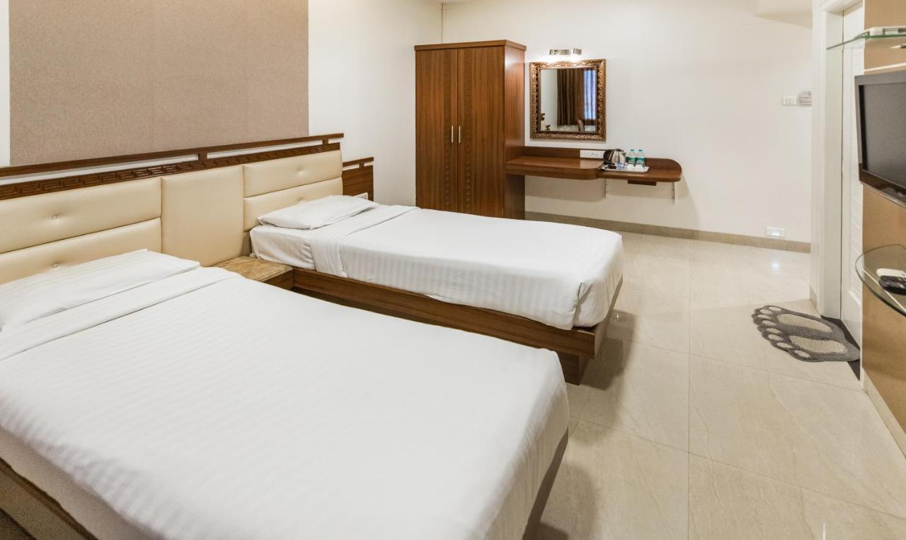 Hotel Seven Heaven Нашик Екстер'єр фото